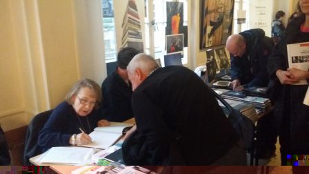 Sabine Weiss, séance de signatures