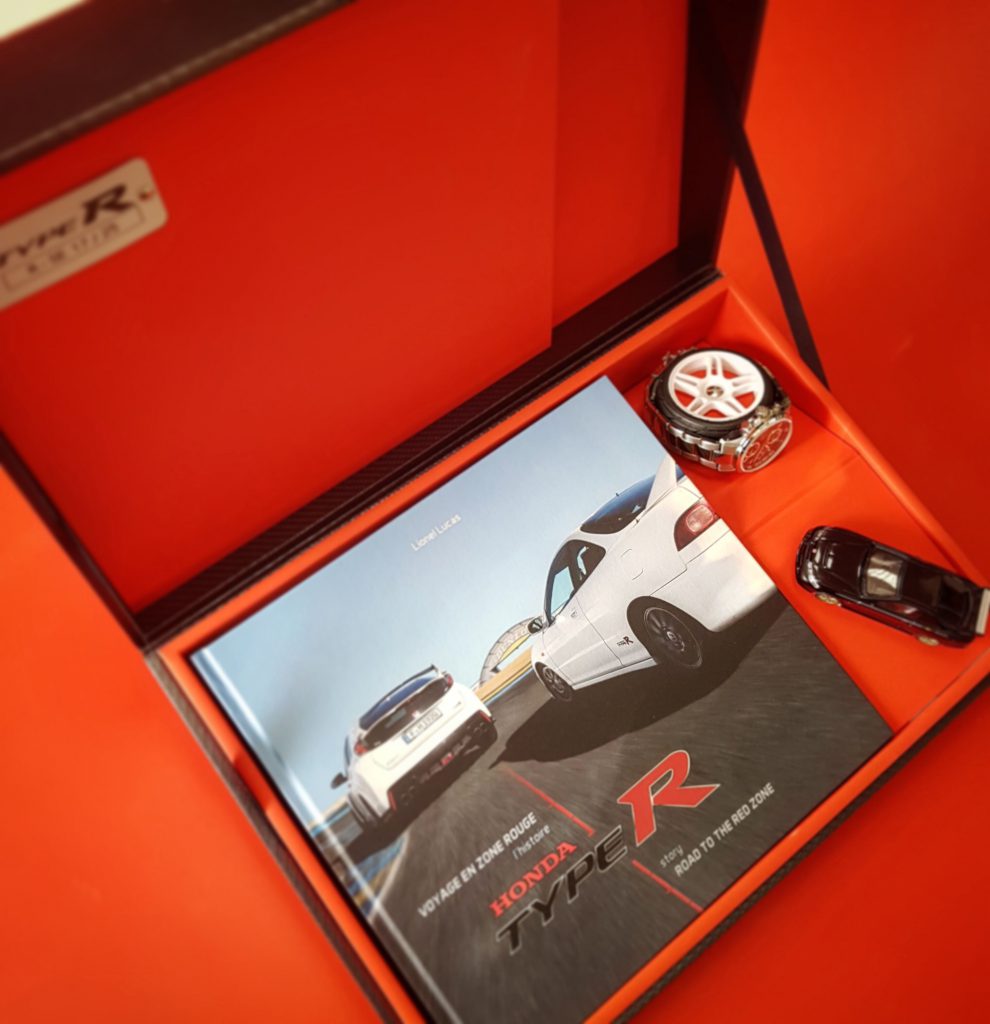 Coffret Special Edition Voyage en Zone Rouge - L'histoire Honda Type R - Lionel Lucas