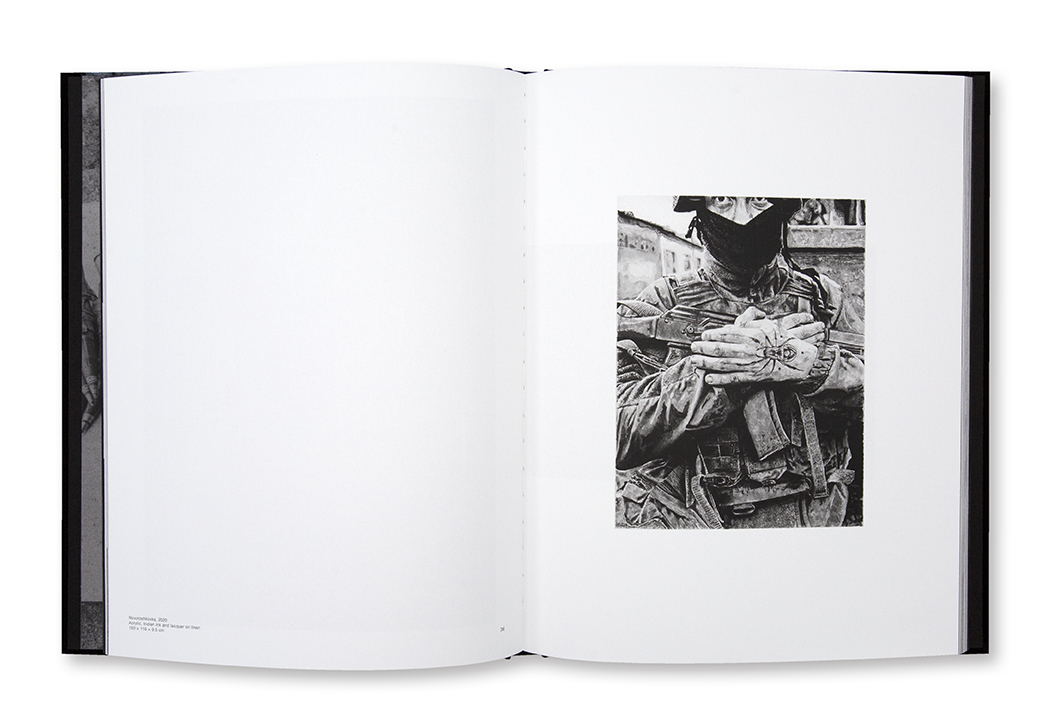 Warriors, Heindrik Beikirch, édition Hatje Cantz, livre d'art, intérieur